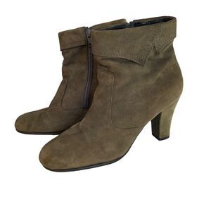 Aerosoles Suede Ankle Boots with Zipper Moss Green Size 6 1/2, 3” heel